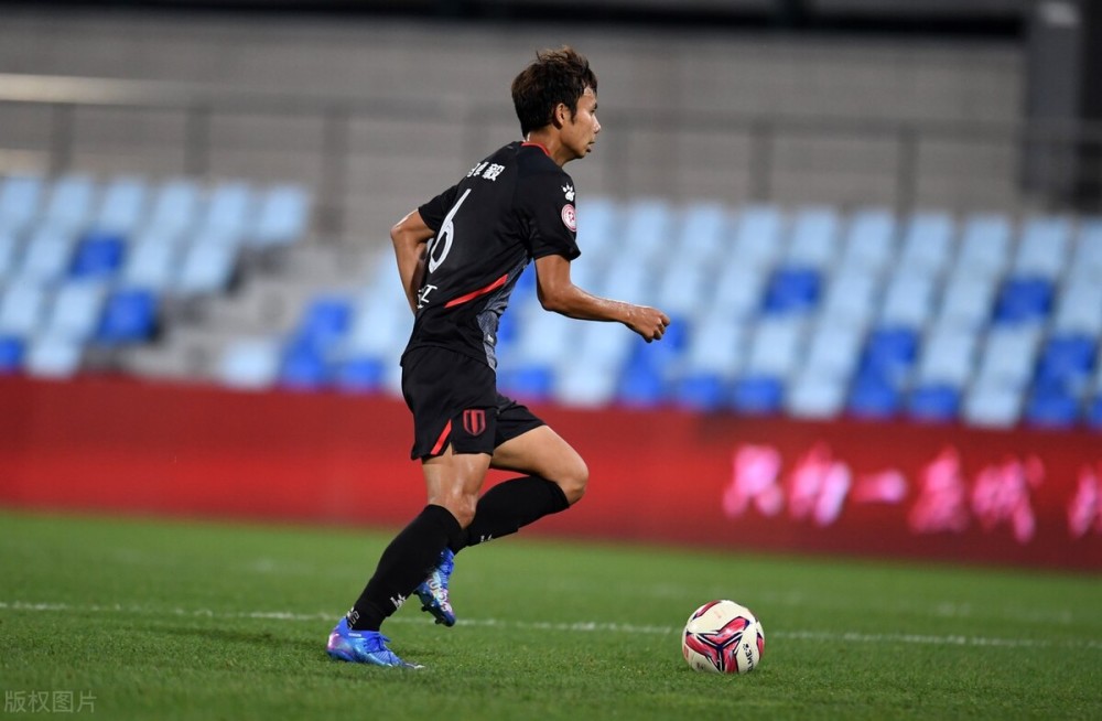 九游体育入口-那不勒斯冲刺阶段状态回暖,志在荷甲名次提升,目标明确,球队文化再被提及的简单介绍