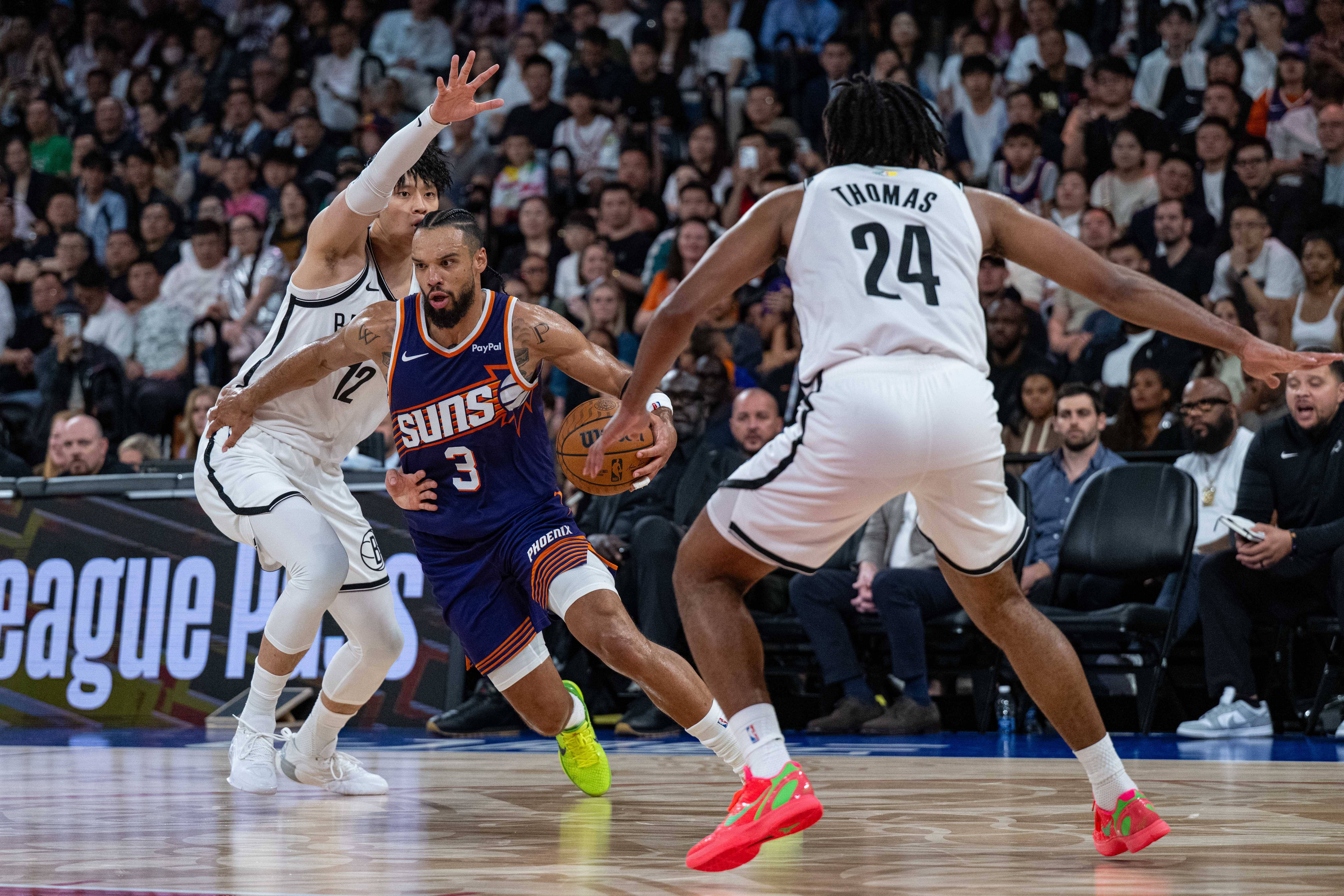 九游体育-清晨体能课后；菲尼克斯太阳豪取连胜备战NBA常规赛；气氛紧张；训练强度明显提升的简单介绍