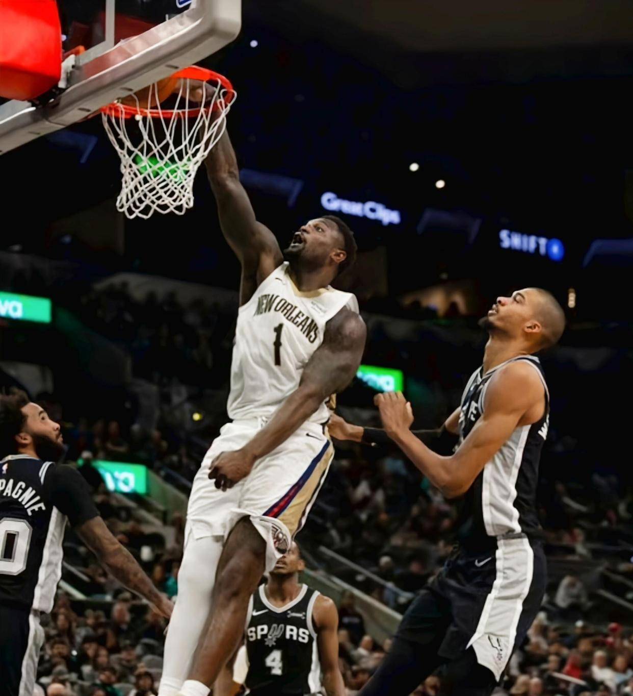 九游体育官网-风云突变休斯敦火箭今晚伤情更新，NBA常规赛版图或变，气氛紧张，数据趋势出现新变化的简单介绍